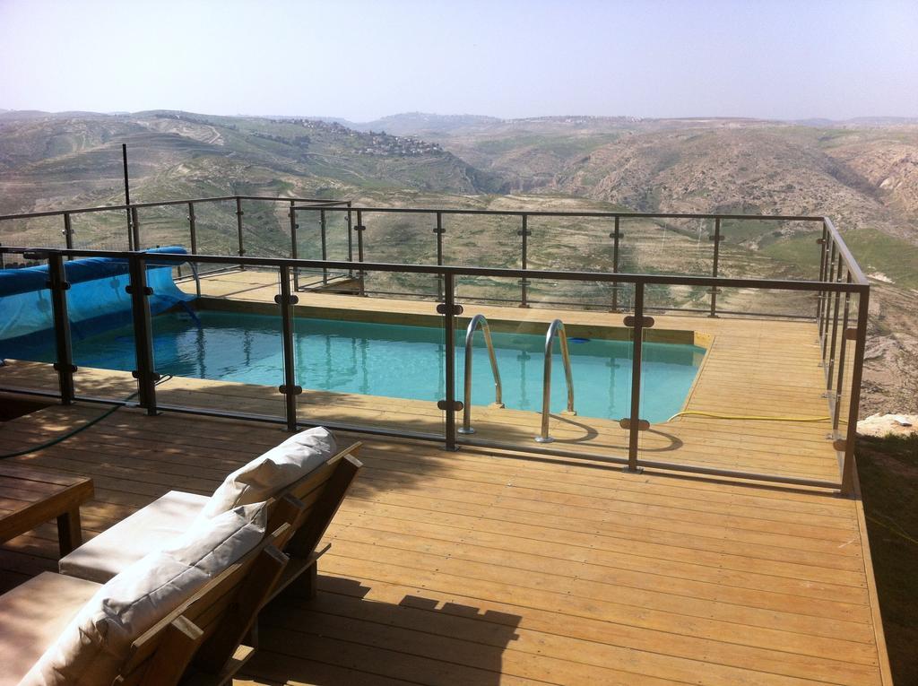 Nof Canaan Hotel Kfar Adumim ภายนอก รูปภาพ